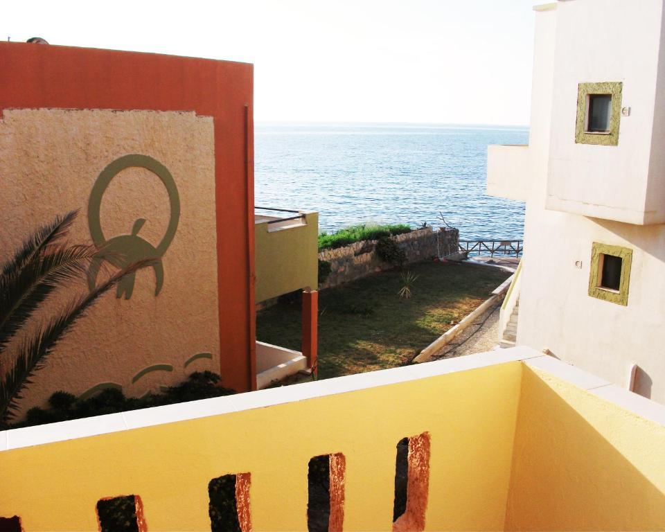 Almyra Apartments & Suites Sfáka Exterior foto